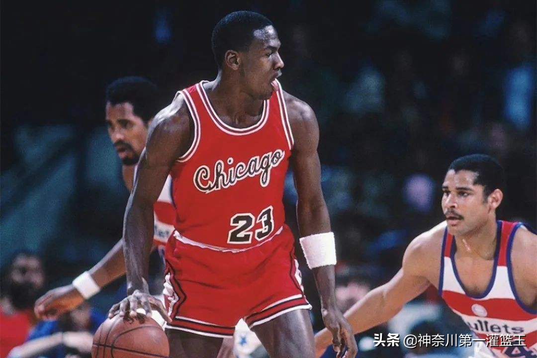 乔丹15年拿到10次得分王，剩下的5年输给了谁？又为何会输？