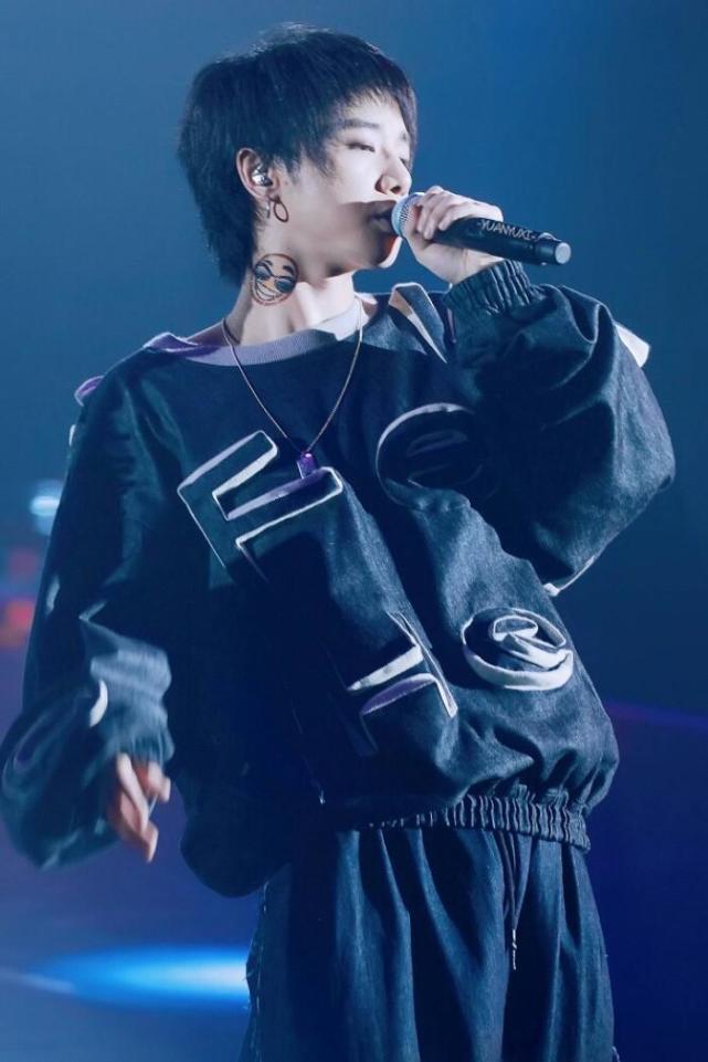 华晨宇张碧晨承认有女儿，名字曝光，网曝男方