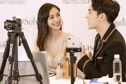 在影视圈赚钱还不够？不少明星开始做这事，你有没有去消费过？