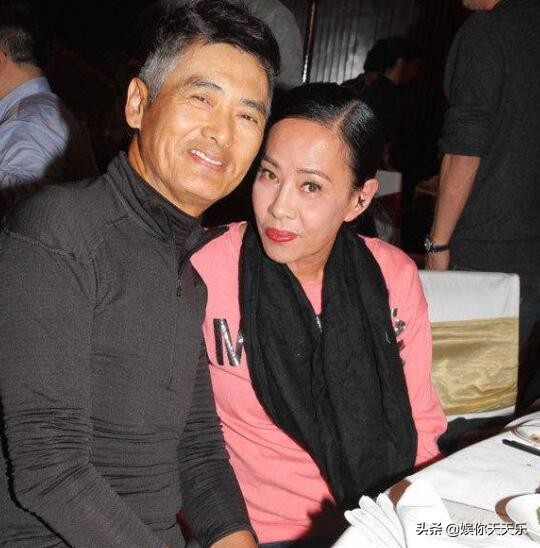 盘点娱乐圈帅哥和他们的“丑媳妇”