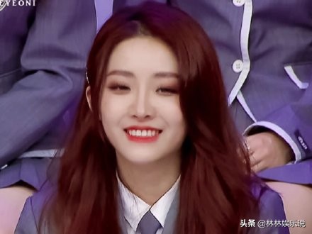 《青2》新秀！喻言16岁黑历史被扒出，公司快速注销账号无济于事