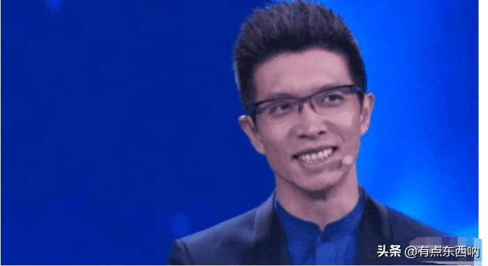 央视的主持人表面严肃，私下这么“不正经”，观众：真没想到
