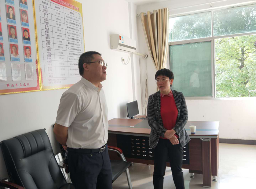 沅陵人大：黄忆钢深入凉水井镇调研人大工作
