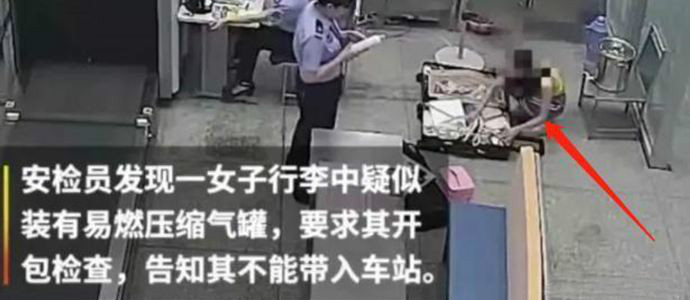 2019年，她向民警叫嚣“你完了”，后被拘留的刘露，现状不容乐观