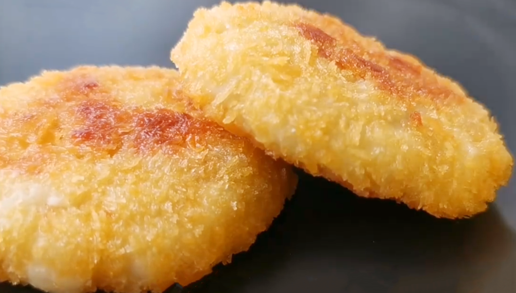 蘋果加2個雞蛋這樣做太香了，不油炸，一次做10個，出鍋就光盤