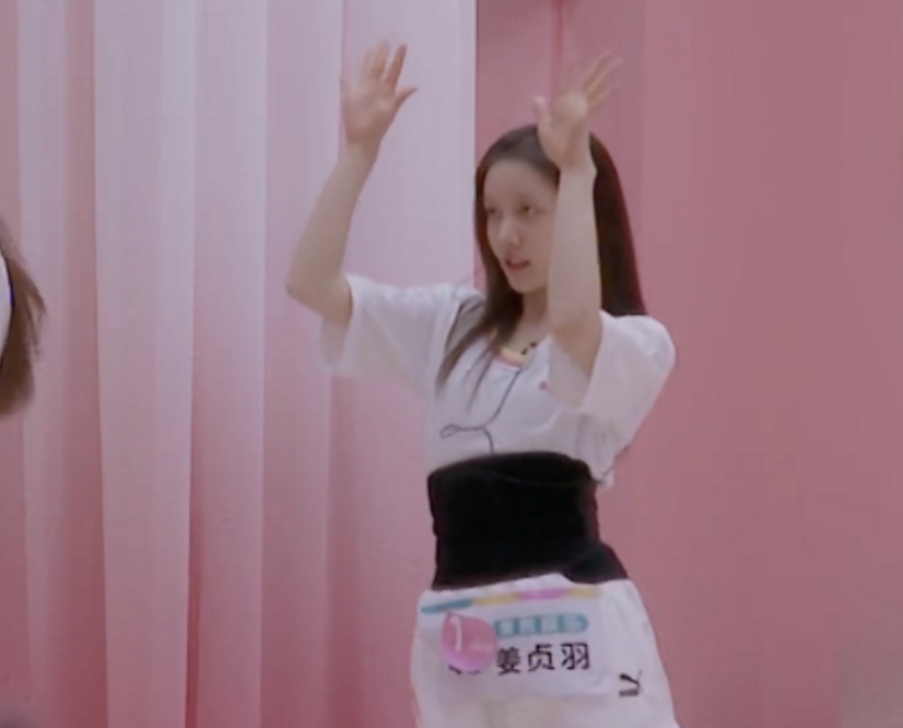 创3练习生不化妆就训练，刘些宁真实颜值曝光，