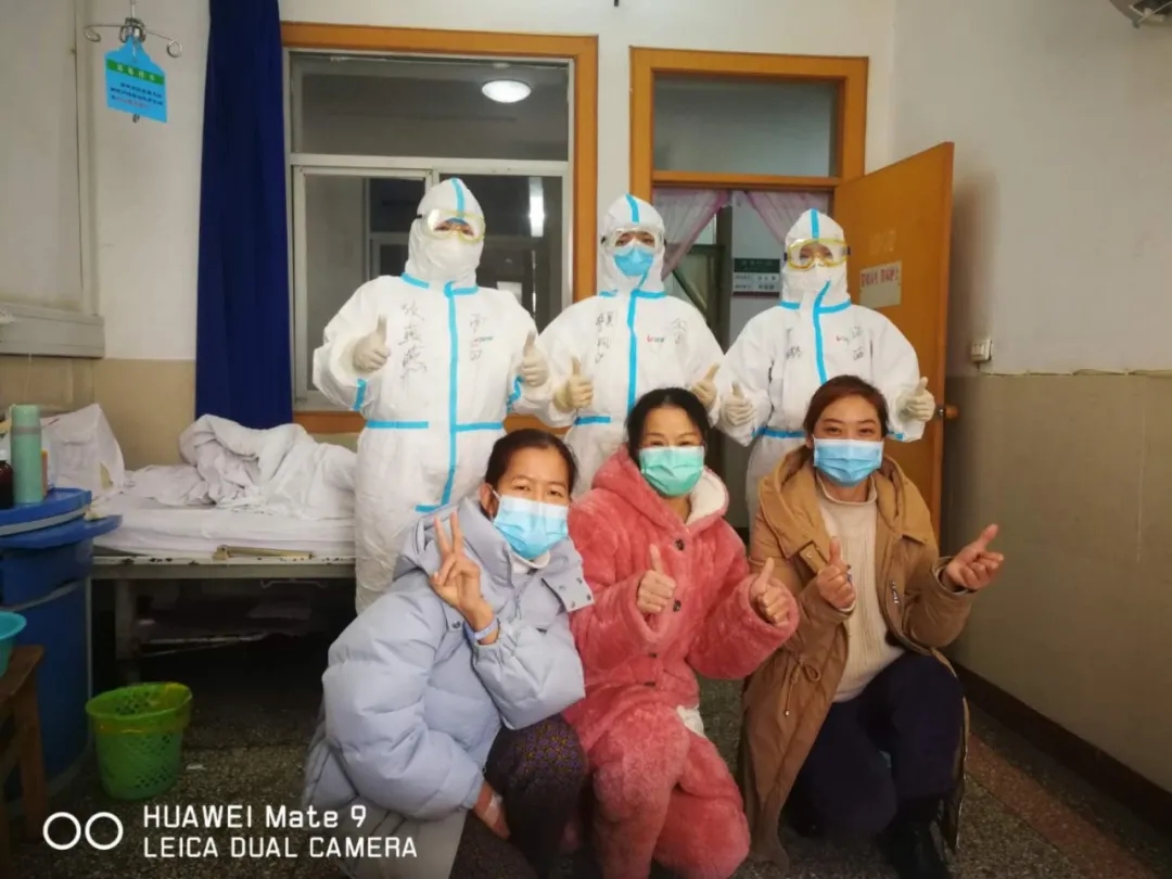 南昌市洪都中医院伍剑锷、张燕燕荣膺"南昌市先进工作者"称号