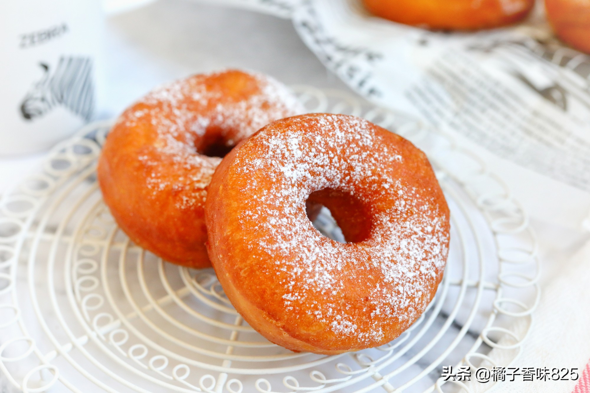 甜甜圈在家做，告別點外賣，蓬鬆酥軟吃起來就收不住嘴，太簡單了