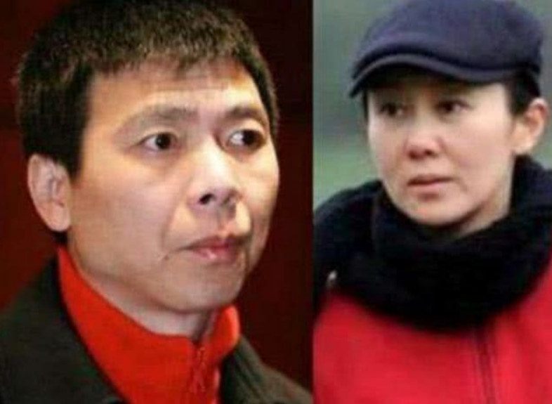冯小刚：抛弃结婚15年的原配，40岁娶小10岁徐帆