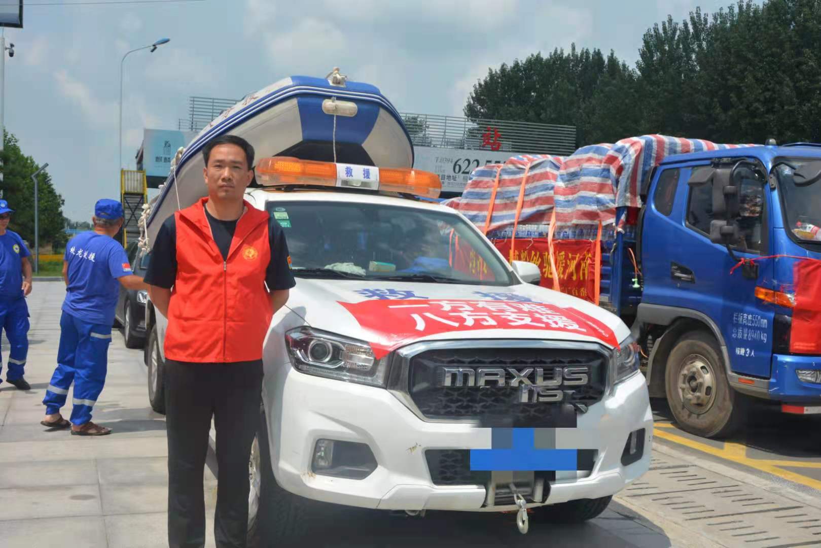 党员陈雁飞：防汛抗疫当先锋