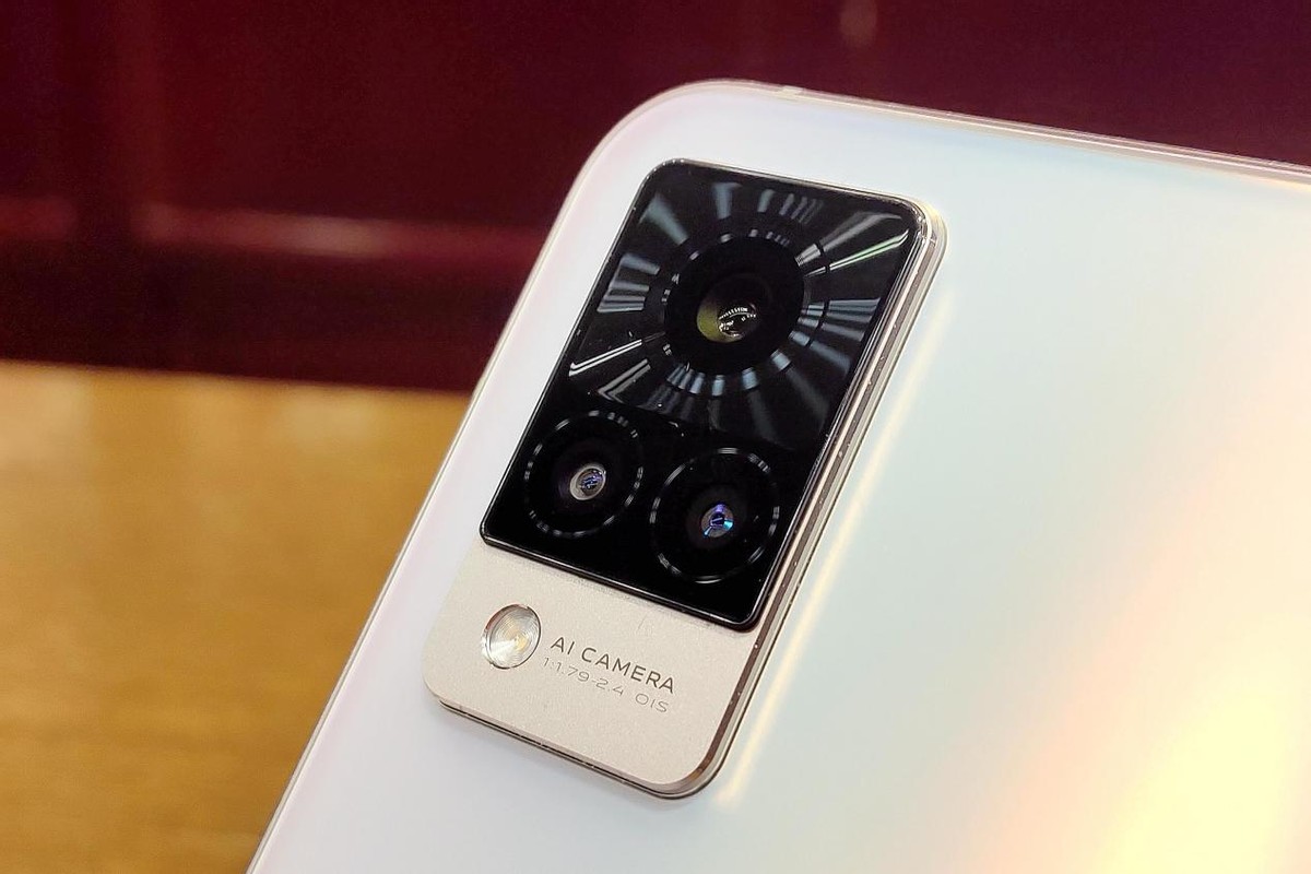 618种草自拍神器，vivo S9非凡的颜值，成就不一样的轻薄体验