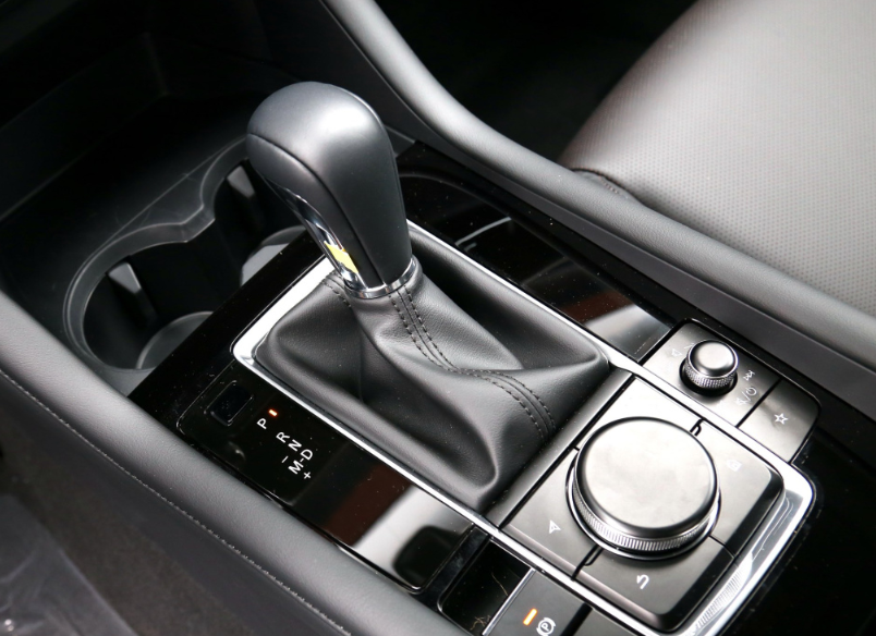 年轻人选车看看这三款，开几年不爱坏，动力充沛还省油