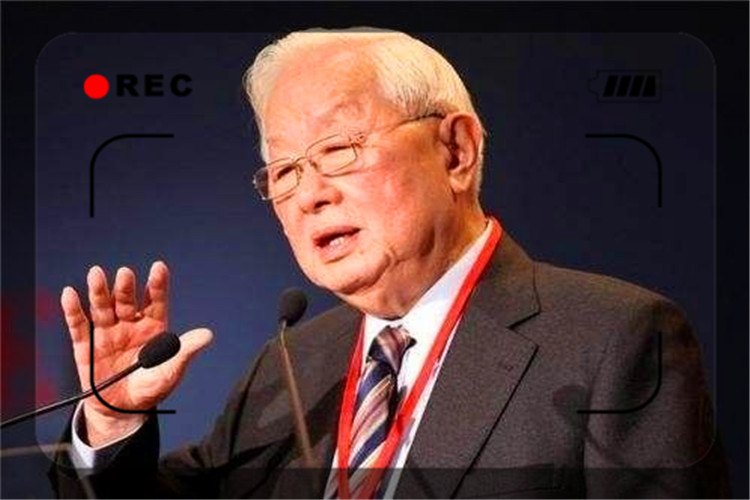 55岁还在打工，56岁才开始创业，目前企业在世界