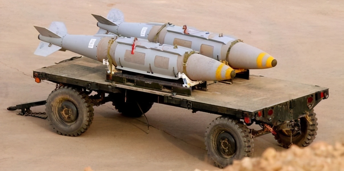 1999美轰炸我驻南使馆后的交锋：曾经的隐忍，为