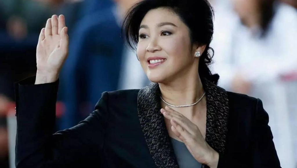 泰国前总理英拉到底多美？奥巴马与其合照，曾令夫人米歇尔嫉妒