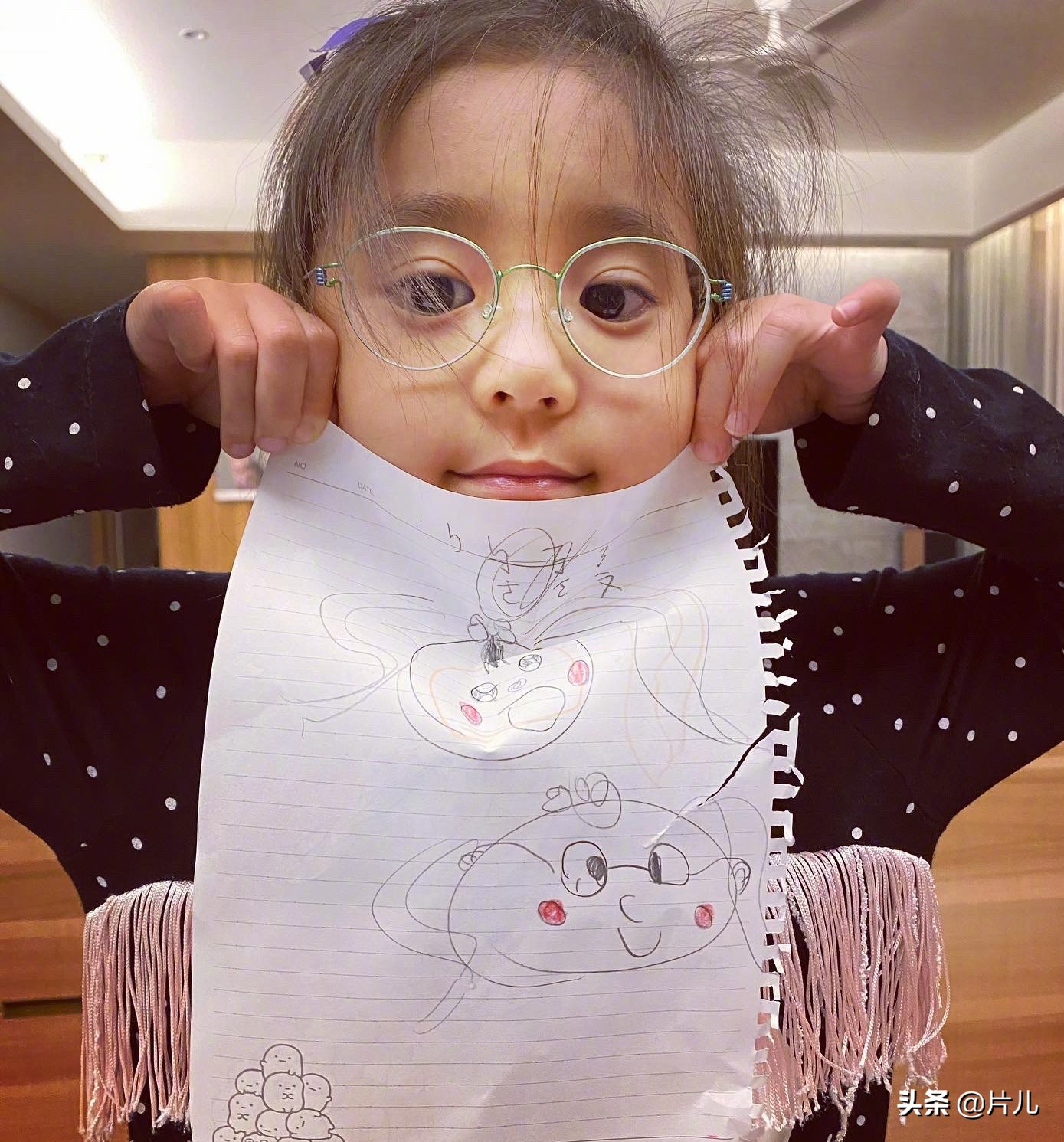 育儿|贾静雯分享育儿经验：自曝5岁女儿咘咘查出患先天弱视 两眼视差600度