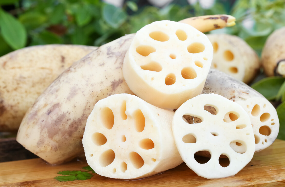 买莲藕时，要分清7孔和9孔！口感差别很大，难怪总做不好吃