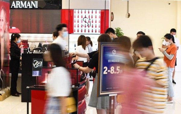 中国游客不来了，日媒：中国出现一个“夏威夷”，人们疯狂购物