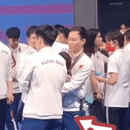 全红婵是“人形挂件”吧，她的“衣架们”腰还好吗？