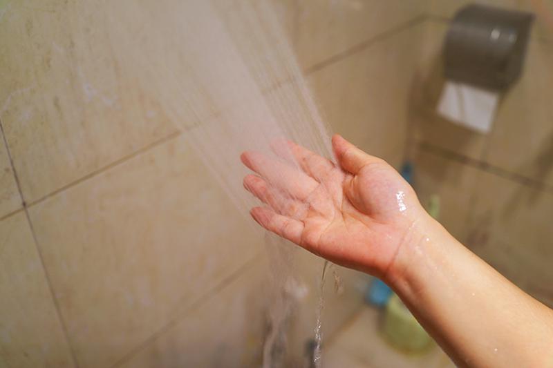 与香为伴，爱上洗澡！Moido小活泉花洒体验