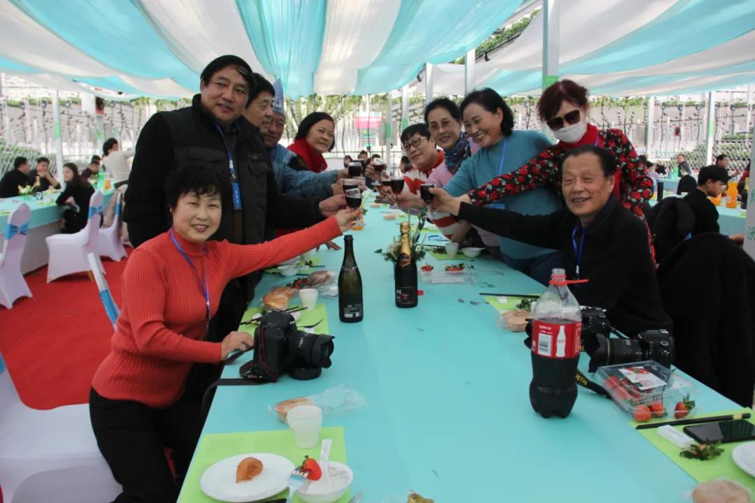 兰陵首届草莓文化节暨兰陵绿沃川开园仪式举行