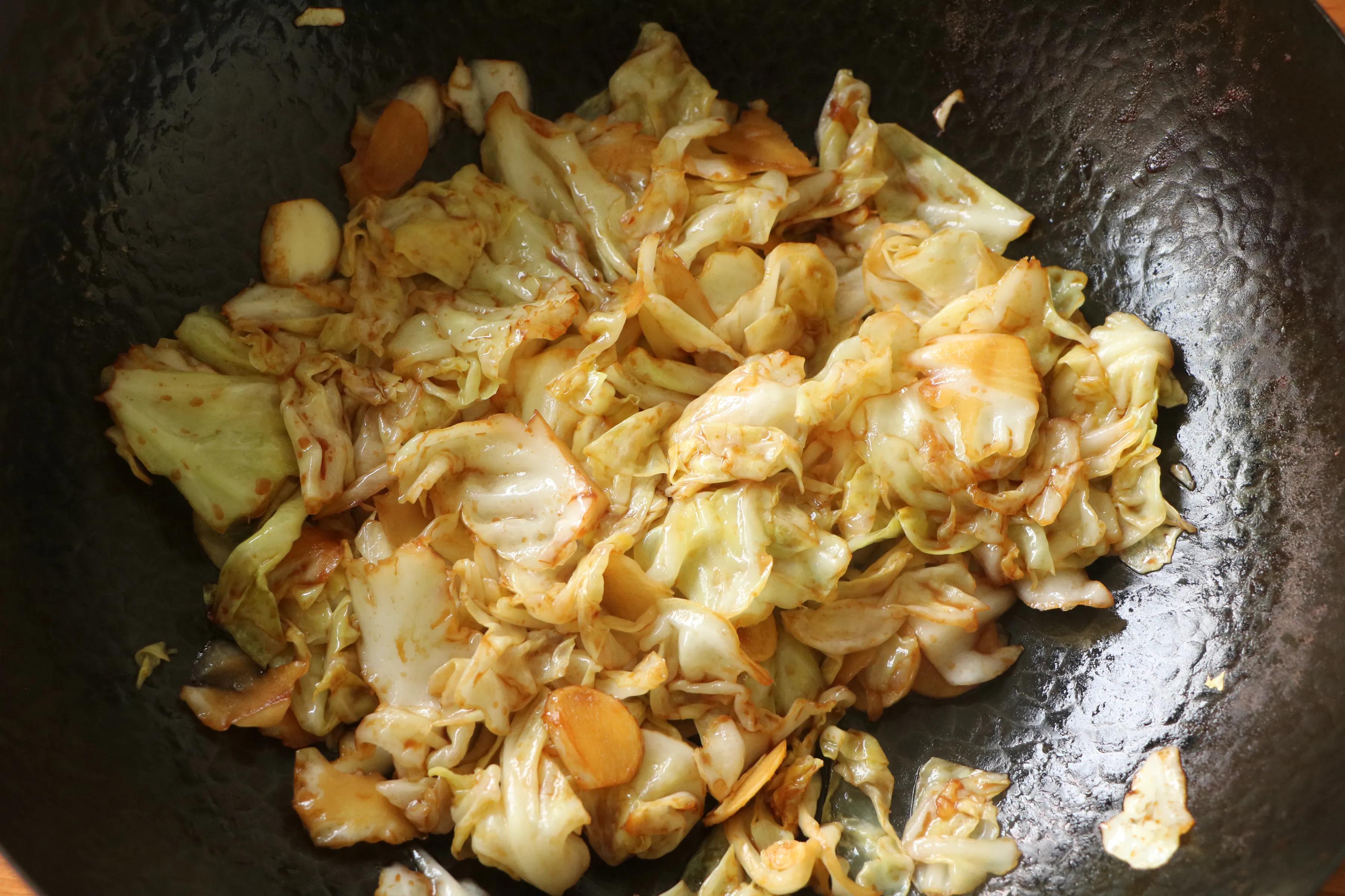 夏天的开胃菜，酸辣爽口开胃下饭，几分钟搞定，比大鱼大肉更过瘾