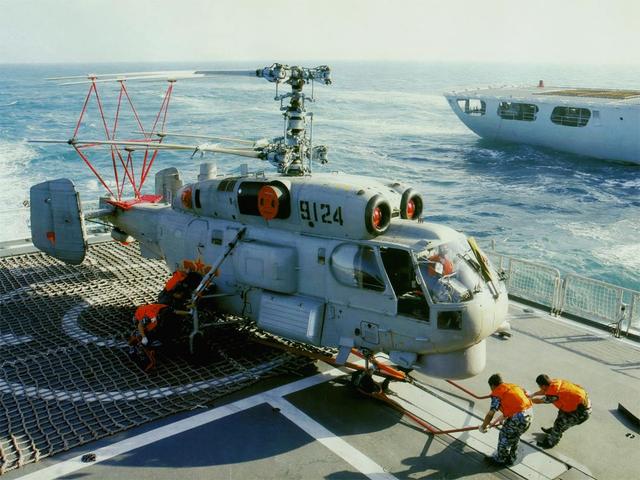 055大驱新型直升机助降系统曝光，直20专用，再也不怕恶劣海况