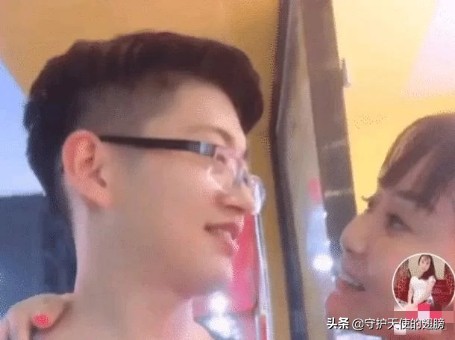 妈妈的朋友！25岁小伙爱上妈妈的闺蜜 网友：这婆媳好相处