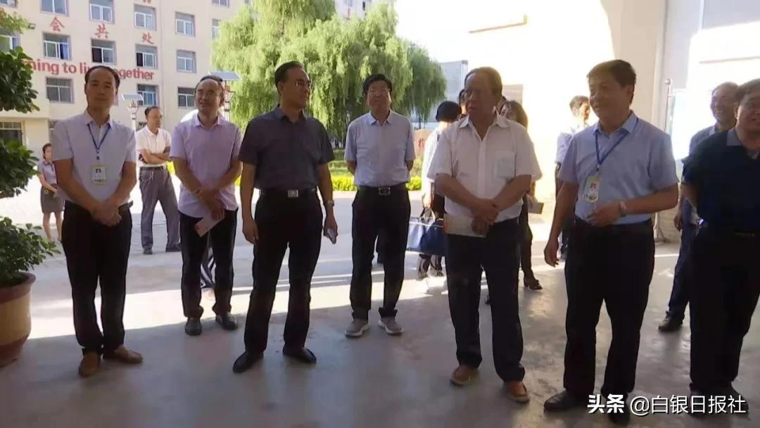 甘肅省白銀市靖遠(yuǎn)縣第五中學(xué)!民族團(tuán)結(jié)工作(圖3) 甘肅省白銀市靖遠(yuǎn)縣第五中學(xué)!民族團(tuán)結(jié)工作(圖3)