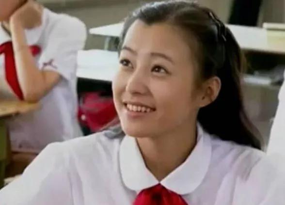 一代影后郝蕾，是怎么从初恋少女变臃肿阿姨的