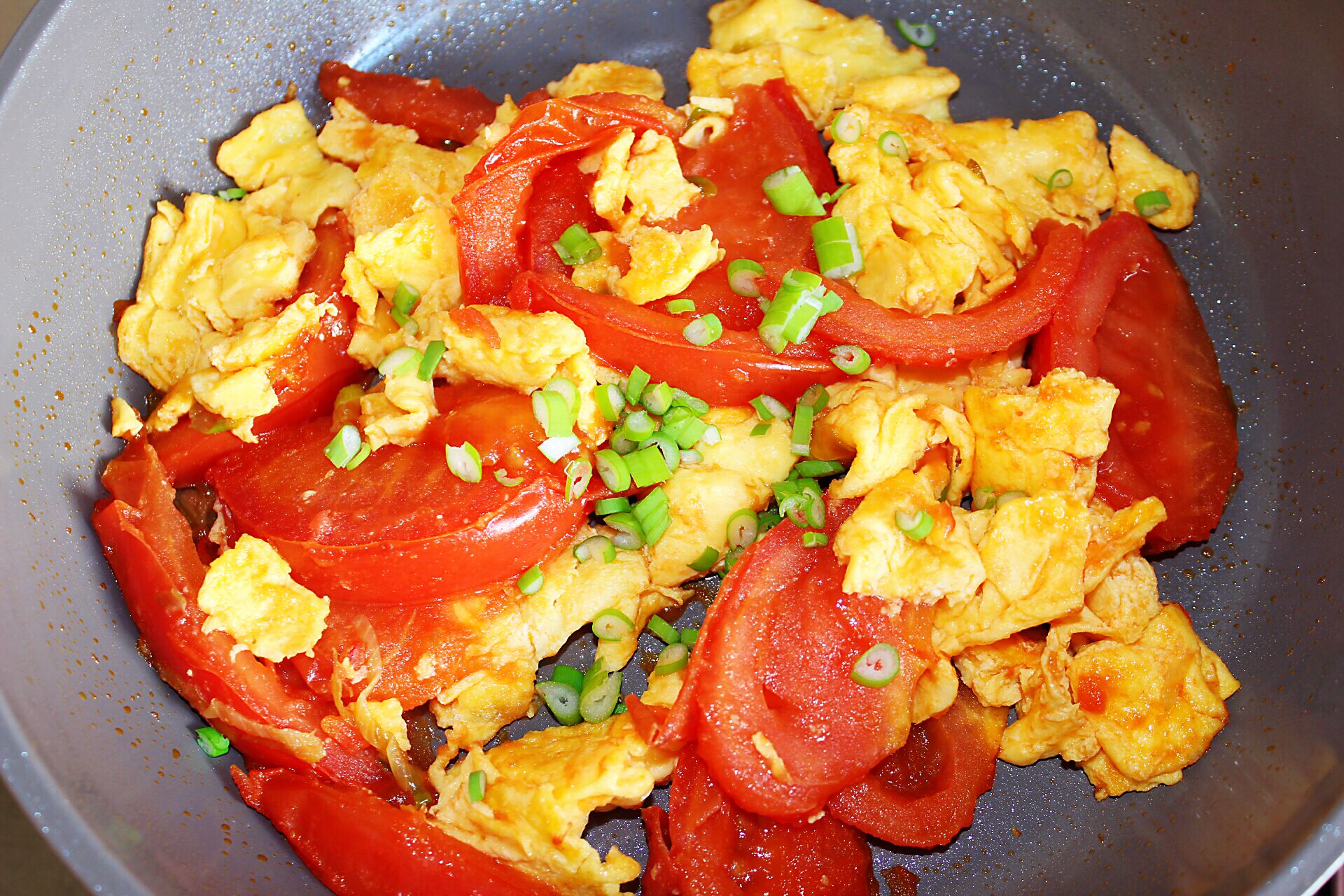 西红柿最好吃的做法，味道鲜美，10分钟搞定，做法超简单！