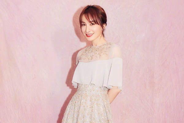 至今未婚的10位大龄女主持人，最大一位56岁，最小的也已经38岁
