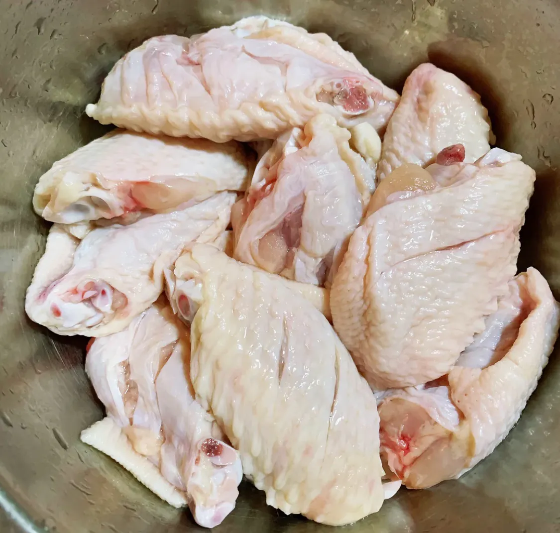 孩子们爱吃的蒜香烤翅 美食做法 第1张 孩子们爱吃的蒜香烤翅 美食做法 第1张