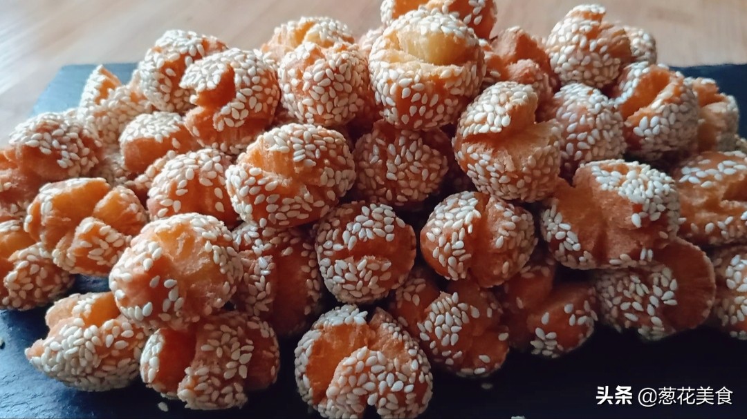 過年必備小零食開口笑做法，個個香酥開口有訣竅，孩子直呼太好吃