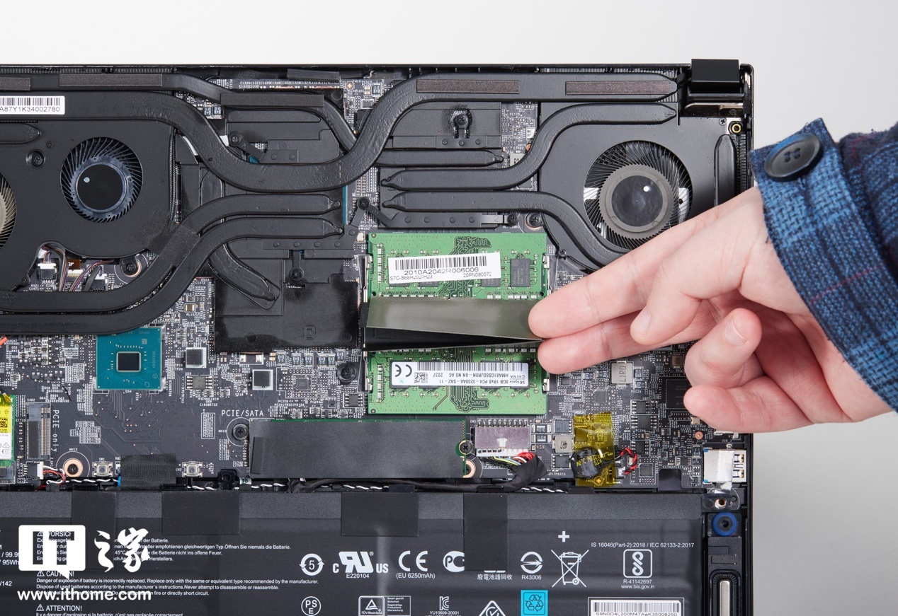 至轻至薄的游戏笔电，微星绝影 2 GS66 体验评测