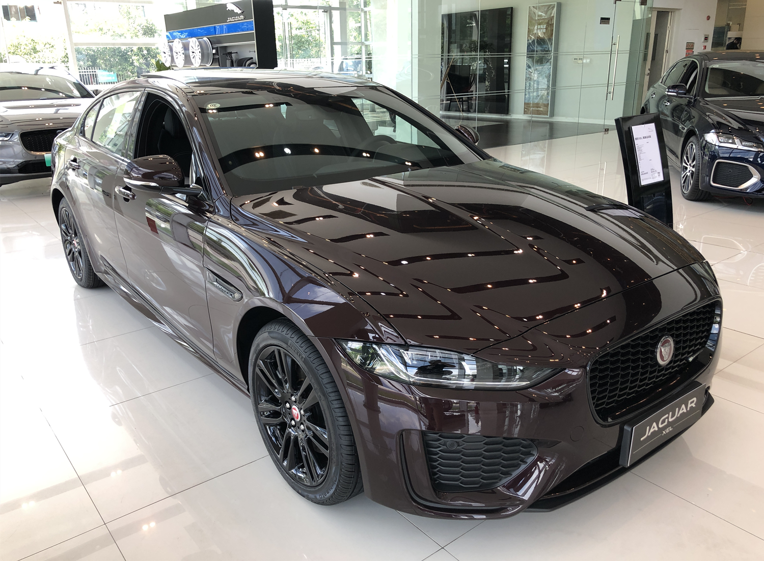 探店捷豹xel,起步2.0t动力,传闻中的降价只有捷豹没撒谎