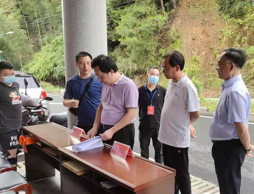刘志良深入洪江区督导区乡人大换届选举工作