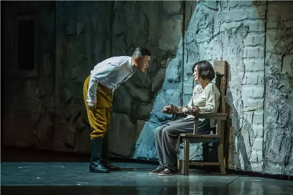 巾帼英雄赵一曼烈士，她的身世之谜是如何历经