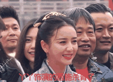 郑恺满脸细纹佟丽娅显老，看到明星真实样子你