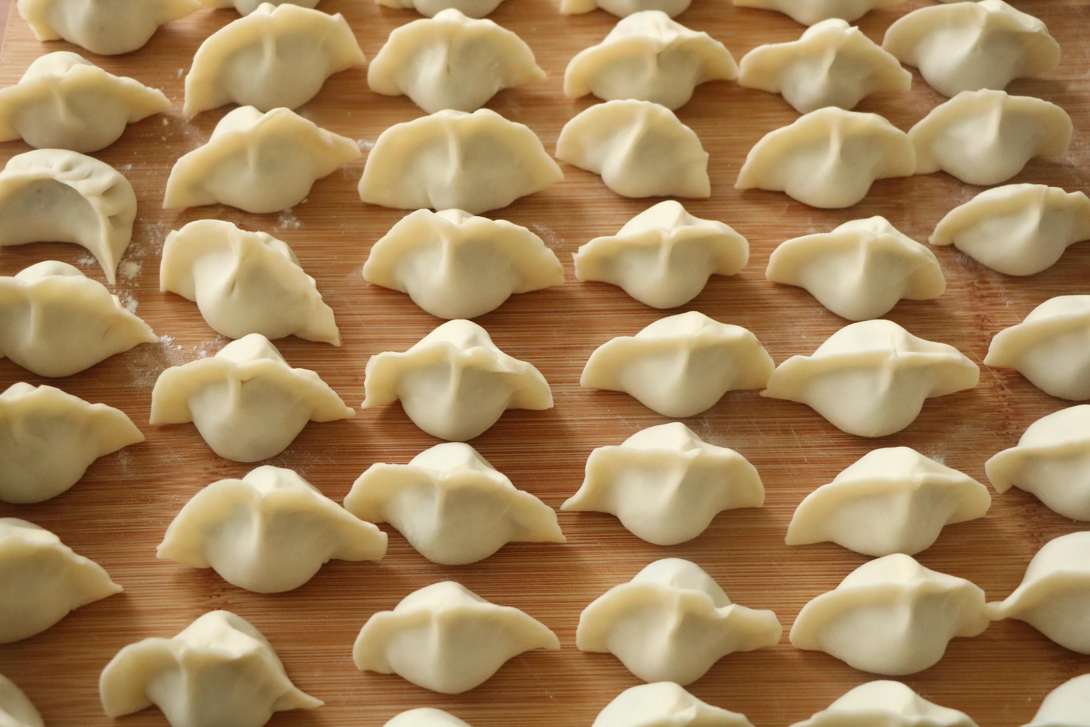 初伏了，这馅儿的饺子一定要吃，清香美味，太适合夏天吃了