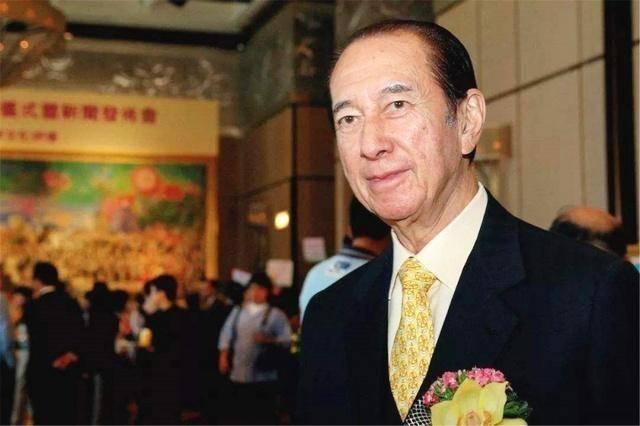 奚梦瑶生下赌王唯一的孙子，这笔“睡”后收入，据估有500亿