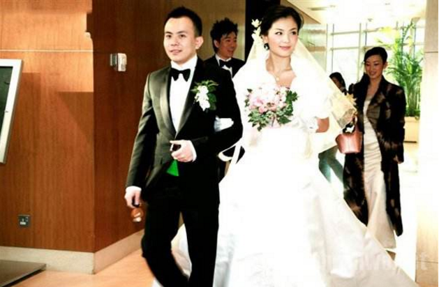 “国民贤妻”刘涛：那些替夫还债的日子，太不容易了
