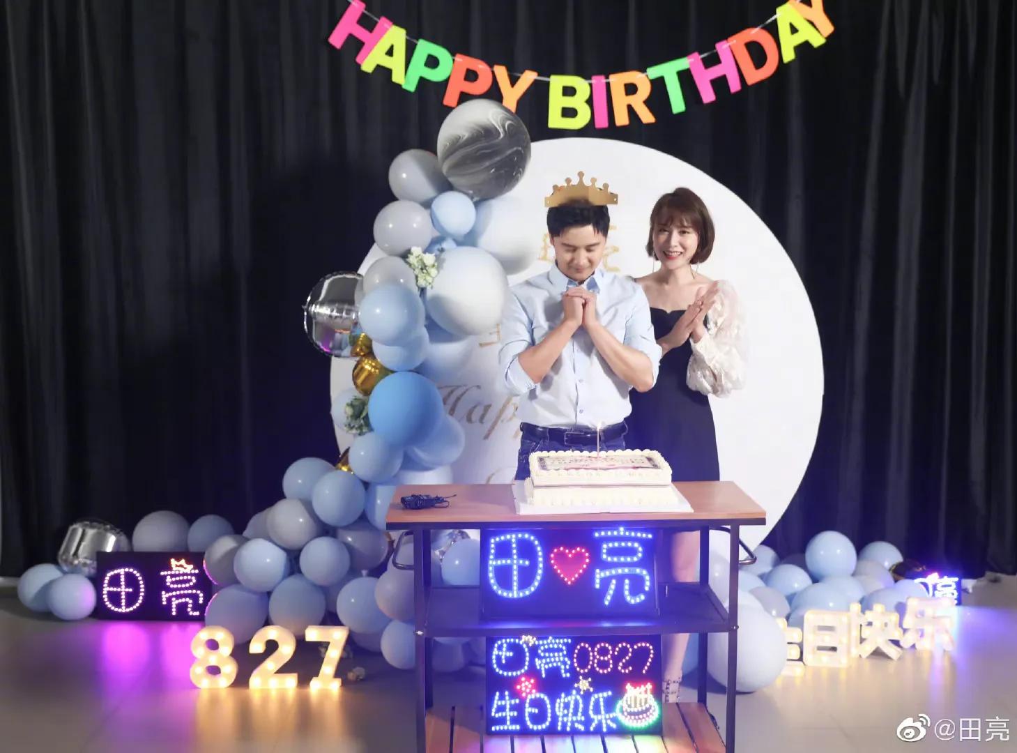 田亮晒42岁庆生照表白老婆，获叶一茜甜蜜送吻，森碟高度赶上妈妈