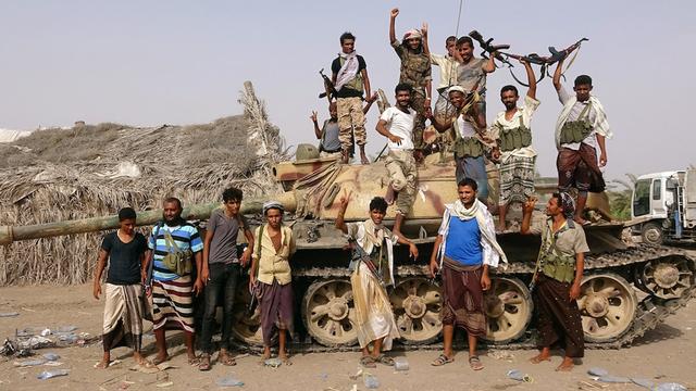 到底怎么回事？也门反胡赛联盟突然反水，沙特