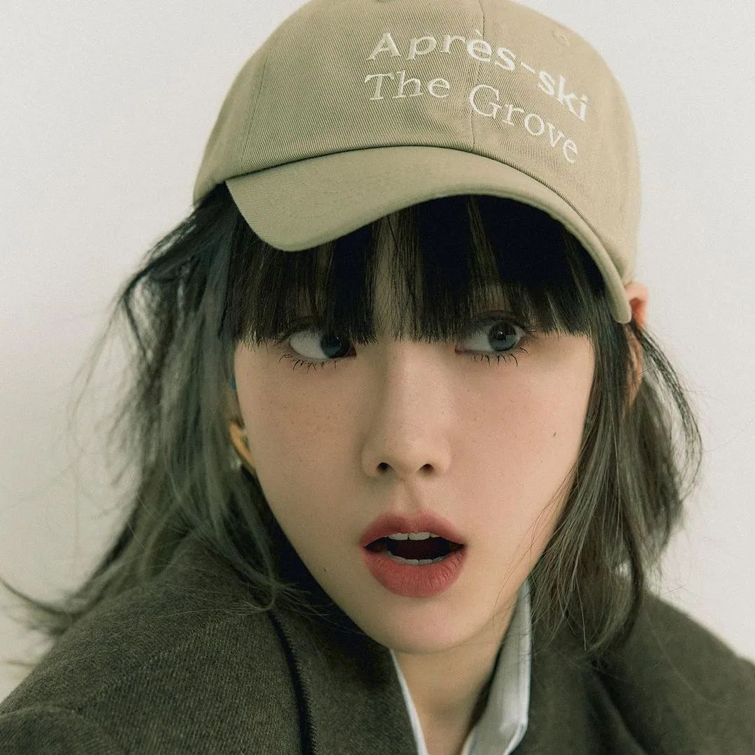 别再“披头散发”了！这4款冬季发型才够美够撩