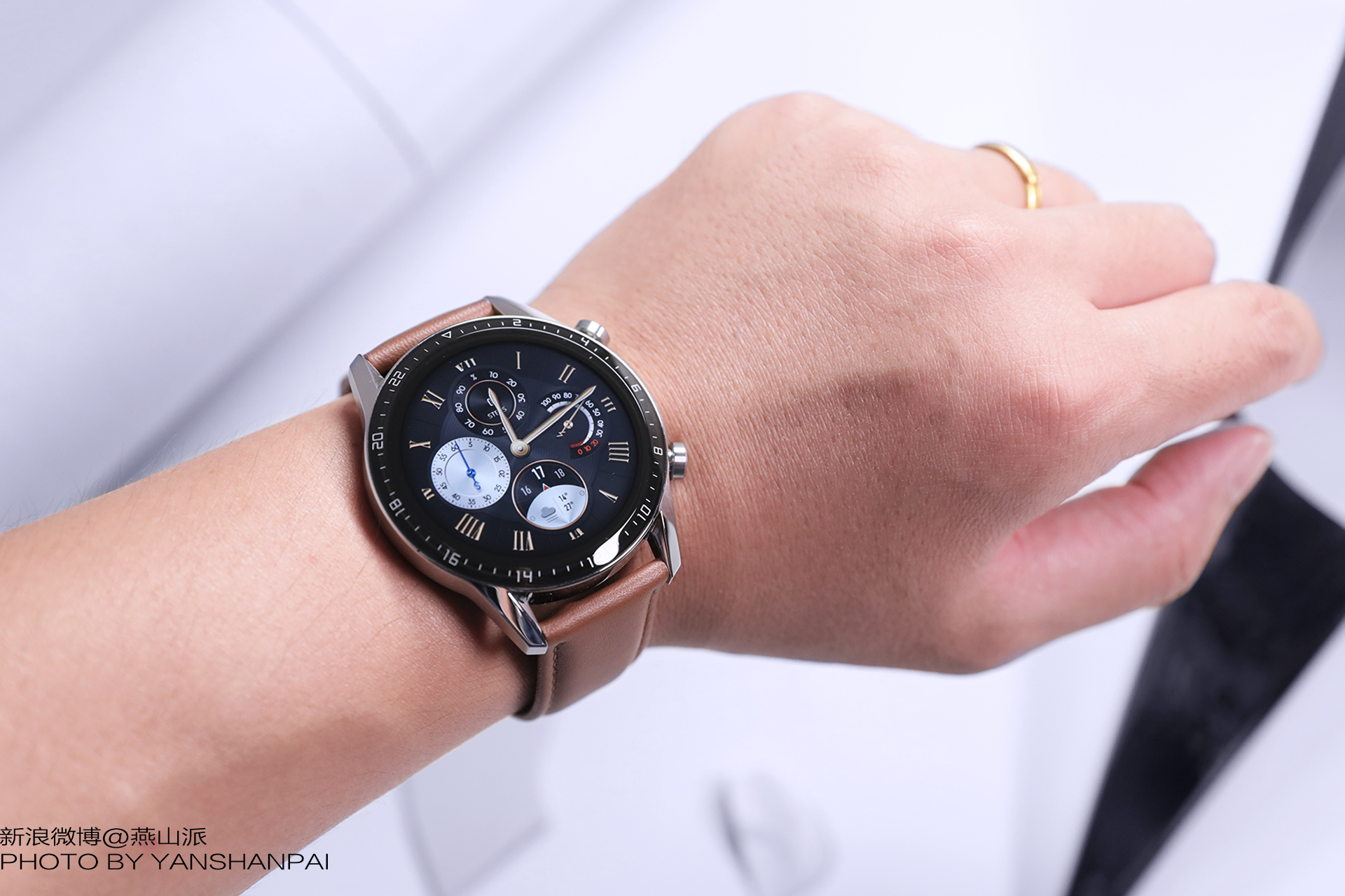 HUAWEI WATCH GT2深度评测，这几项体验苹果和三星都喊服