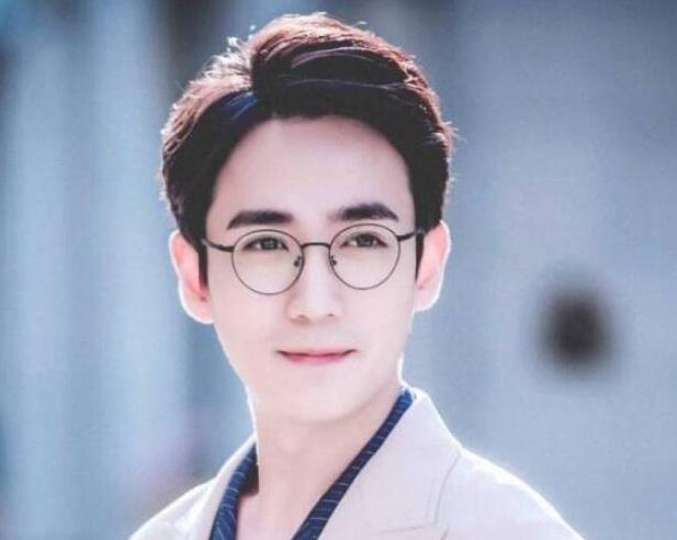 他不仅是那个齐小公爷，更是那个宝藏男孩朱一