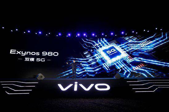 领域第一批集成化双模式5G手机上：vivo X30系列产品凭这种虏获客户欢心