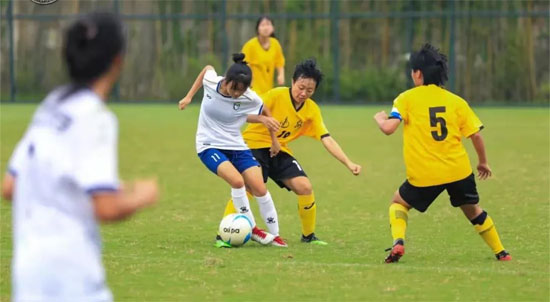 达州中学女子足球队夺得2021年四川省青少年U-17足球锦标赛冠军
