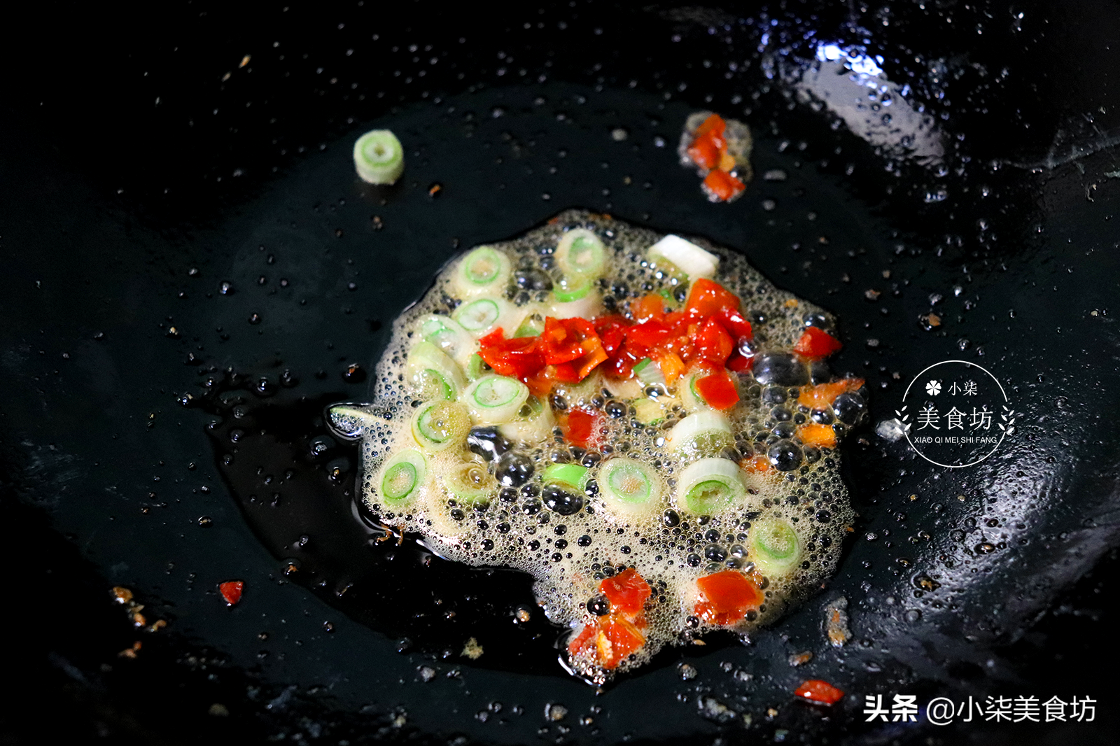 图片[11]-自从豆腐学会这样吃 加2个鸡蛋 简单一做 出锅比红烧肉还香-起舞食谱网